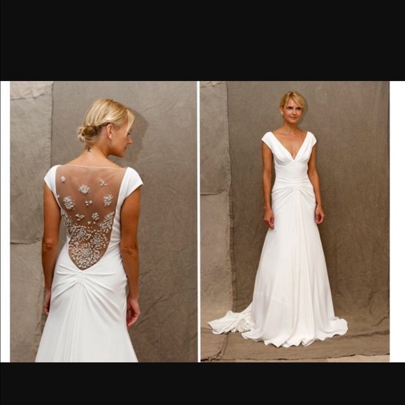 Lela Rose White Wedding Dress with Floral Embellishments - Picture 2 of 7